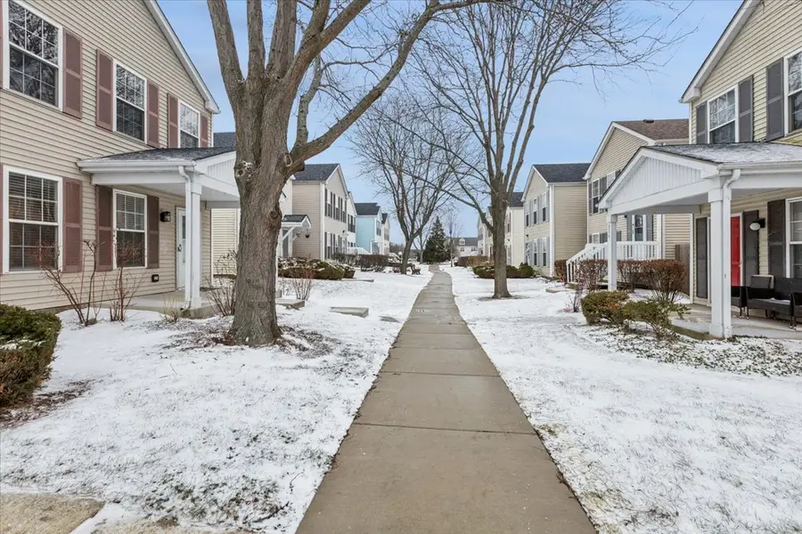 780 Symphony Drive #780, Aurora, IL 60504 - Image #3