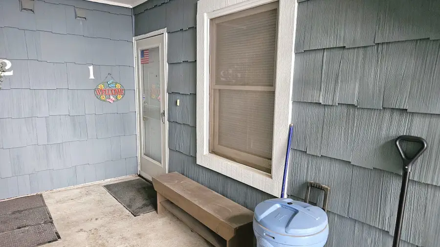 6104 Brynwood Drive, Rockford, IL 61114 - Image #2