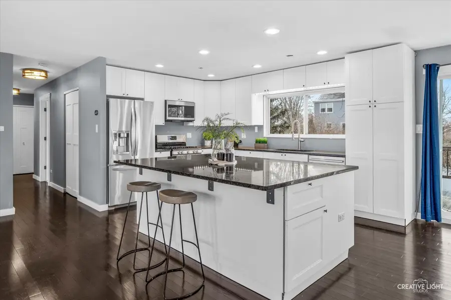 632 Sheffield Lane, Bolingbrook, IL 60440 - Image #3