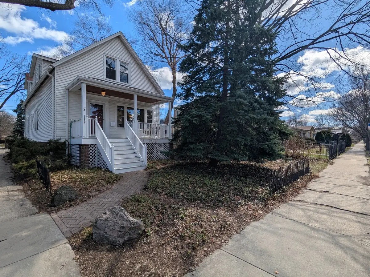 7425 N California Avenue, Chicago, IL 60645 - #1