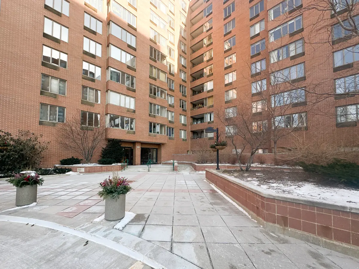 801 S Plymouth Court #318, Chicago, IL 60605 - Image #1