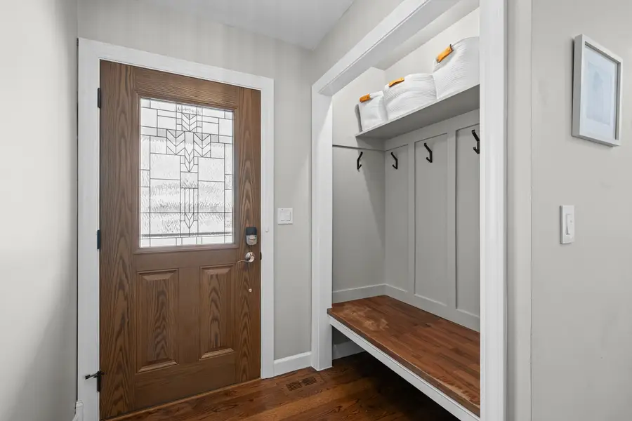 711 E Hackberry Drive, Arlington Heights, IL 60004 - Image #3