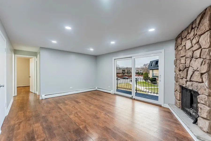 11128 S 84th Avenue #2B, Palos Hills, IL 60465 - Image #3