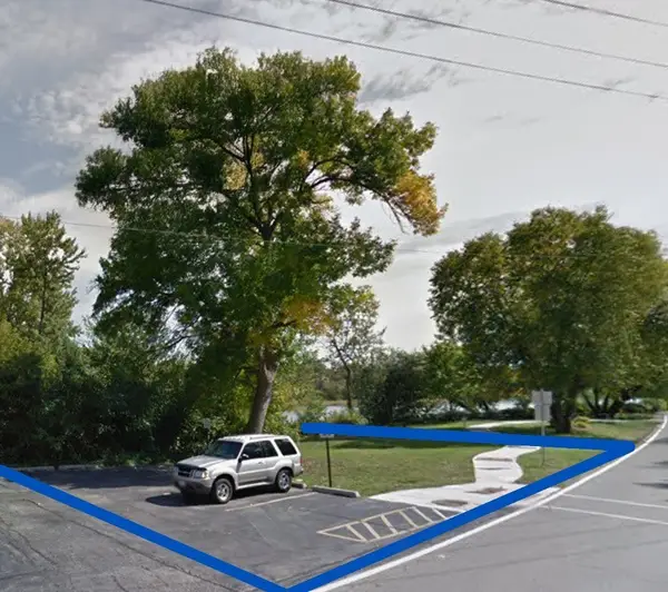 1 S Lincoln Avenue, Carpentersville, IL 60110