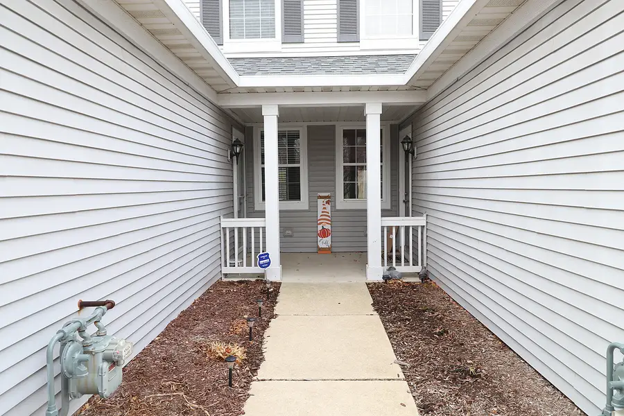 1811 S Wentworth Circle, Romeoville, IL 60446 - Image #2