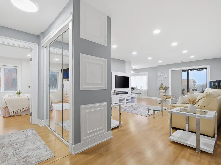 9342 Landings Lane #504, Des Plaines, IL 60016 - Image #3