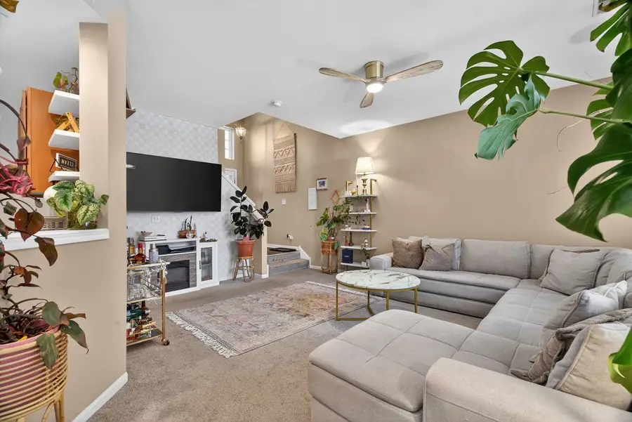 652 Hawley Drive, Oswego, IL 60543 - Image #3