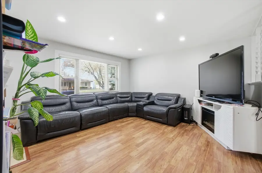 7151 Mulberry Street, Hanover Park, IL 60133 - Image #3