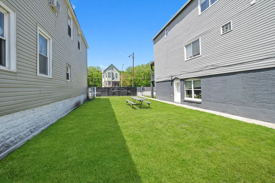 8543 S Burley Avenue, Chicago, IL 60617 - Image #3