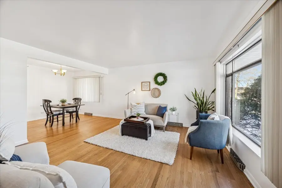 11121 Martindale Drive, Westchester, IL 60154 - Image #3