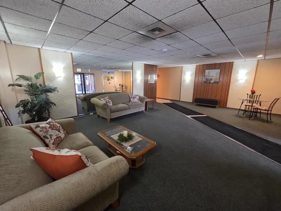 9377 Landings Lane #M507, Des Plaines, IL 60016 - Image #3