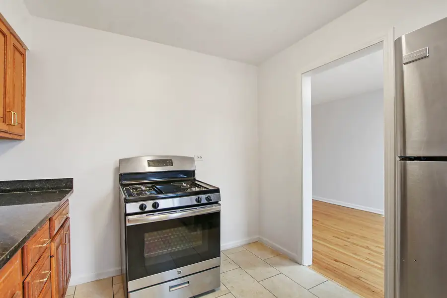 6521 N Kedzie Avenue, Chicago, IL 60645 - Image #3