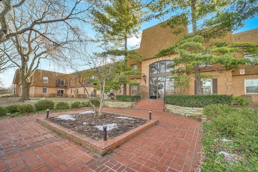 1220 Park Avenue W #134, Highland Park, IL 60035 - Image #2