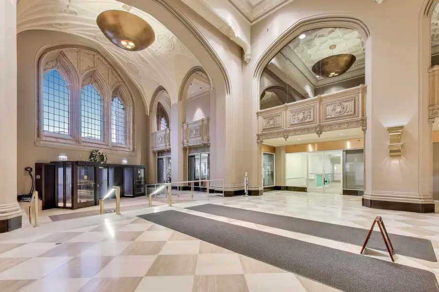 680 N Lake Shore Drive #221, Chicago, IL 60611 - Image #2