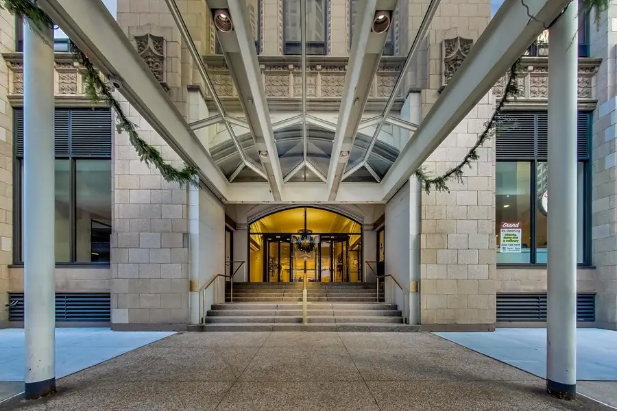 680 N Lake Shore Drive #221, Chicago, IL 60611 - Image #3
