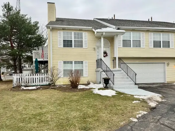 1025 Castleshire Drive #14C, Woodstock, IL 60098