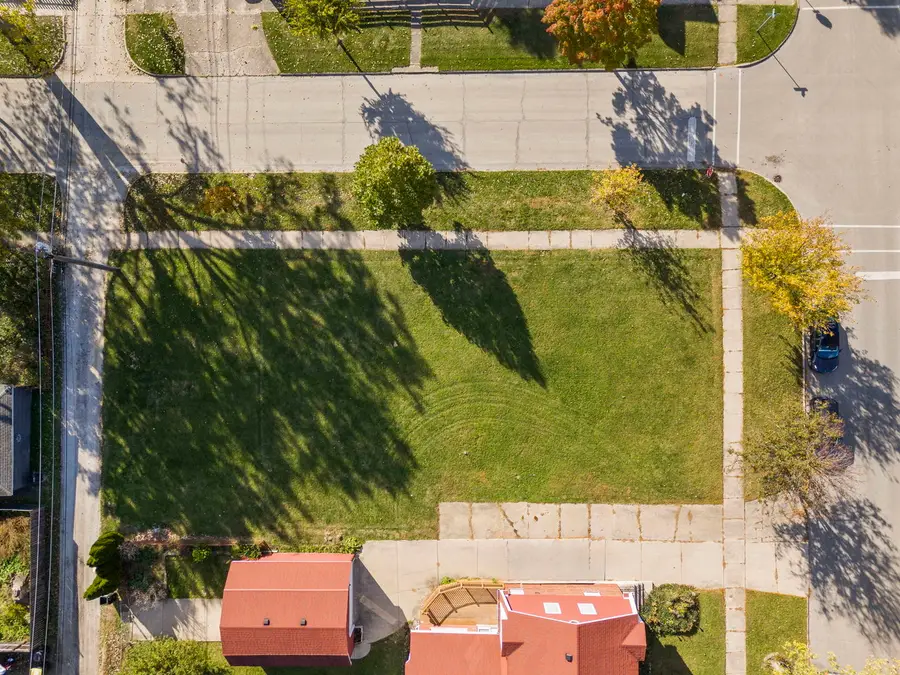 241 S Park Street, Westmont, IL 60559 - Image #2