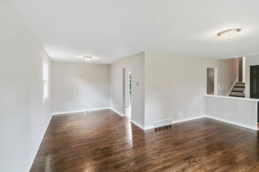 3316 Birchwood Drive, Hazel Crest, IL 60429 - Image #2