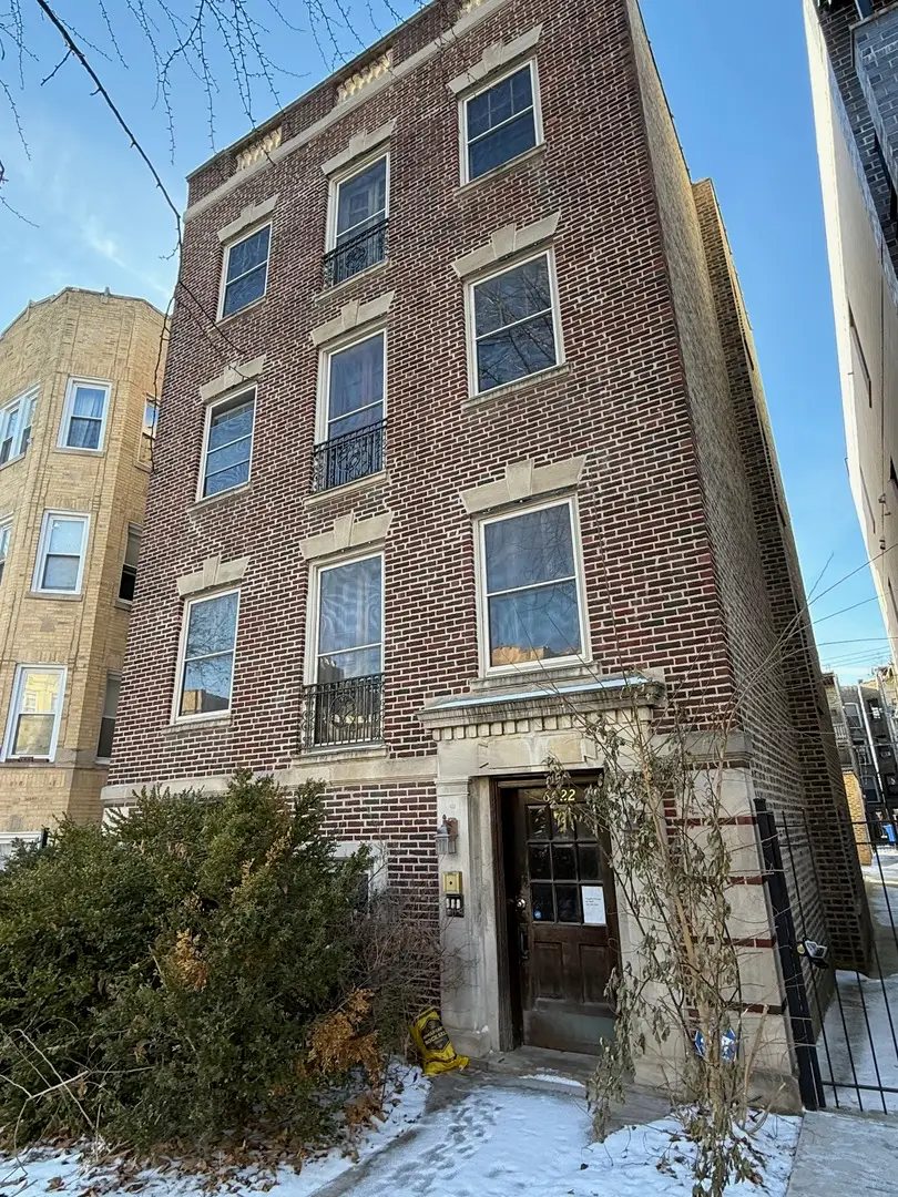 6122 N Mozart Street, Chicago, IL 60659 - Image #1