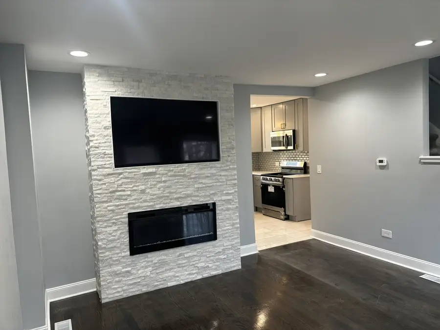 2049 E 93rd Street, Chicago, IL 60617 - Image #3