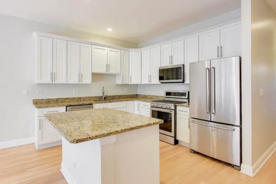 1920 N Springfield Avenue #1S, Chicago, IL 60647 - Image #3