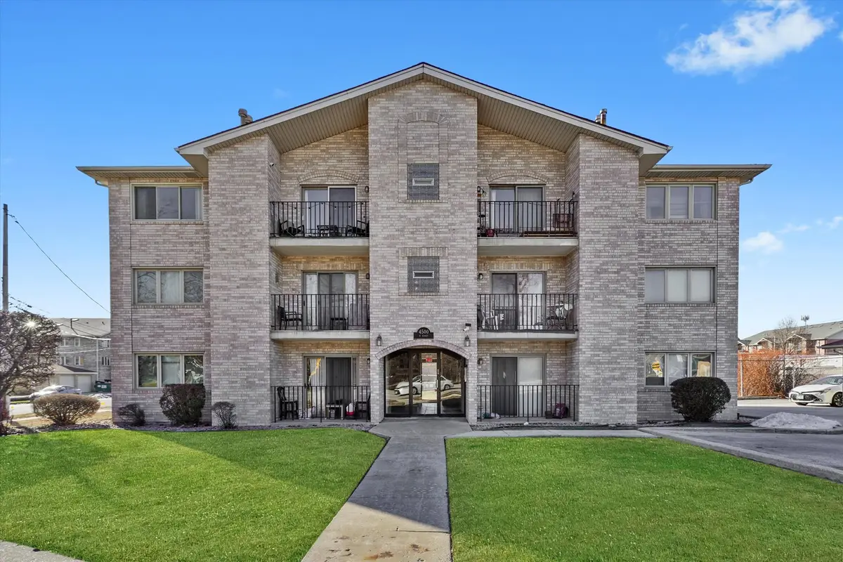 4500 Rumsey Avenue #2N, Oak Lawn, IL 60453 - Image #1