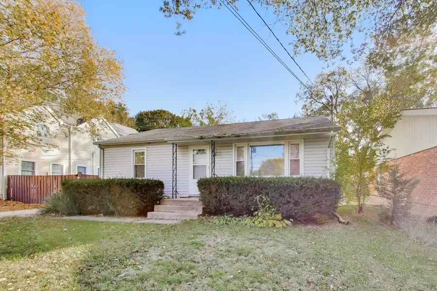 221 Heine Avenue, Elgin, IL 60123 - Image #2