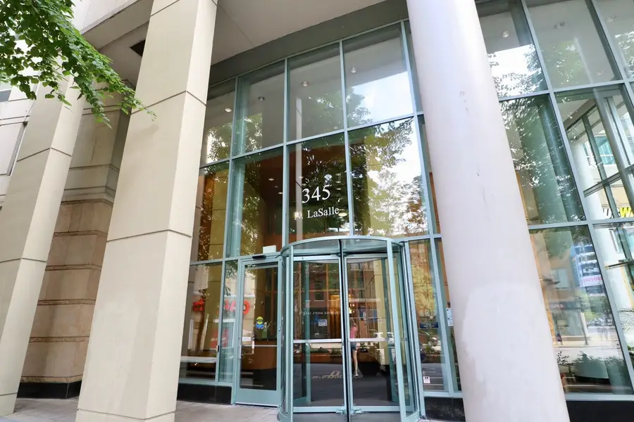 345 N La Salle Drive #2901, Chicago, IL 60654 - Image #2