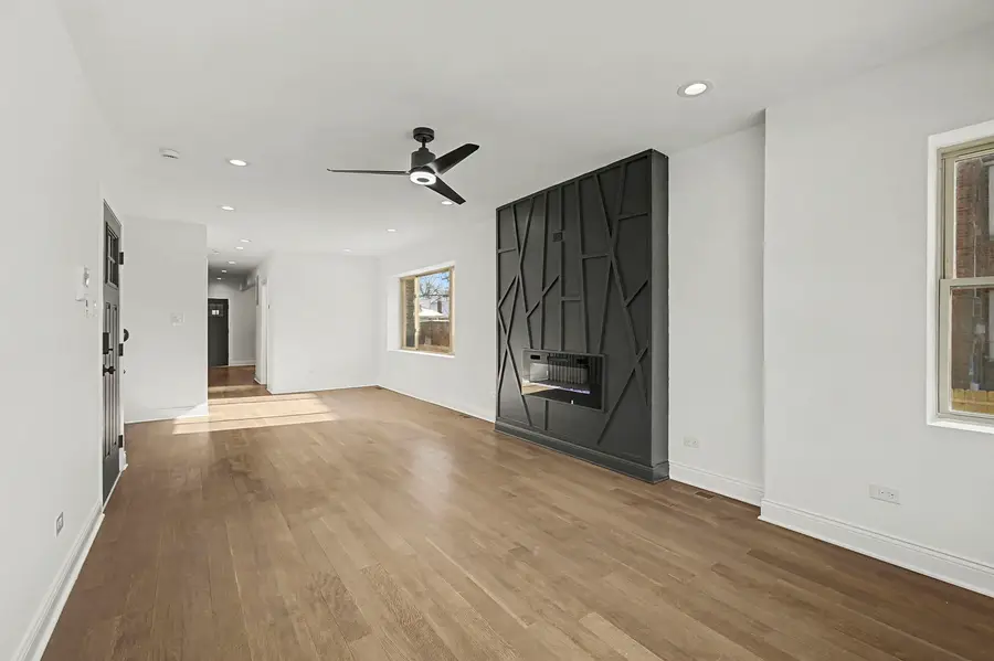 8207 S Clyde Avenue, Chicago, IL 60617 - Image #3