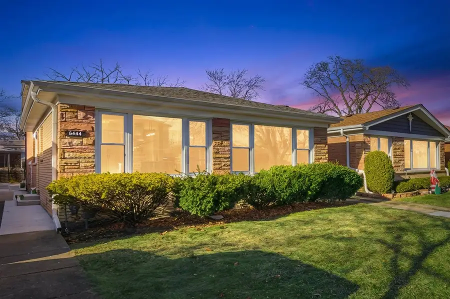 8444 Drake Avenue, Skokie, IL 60076 - Image #2