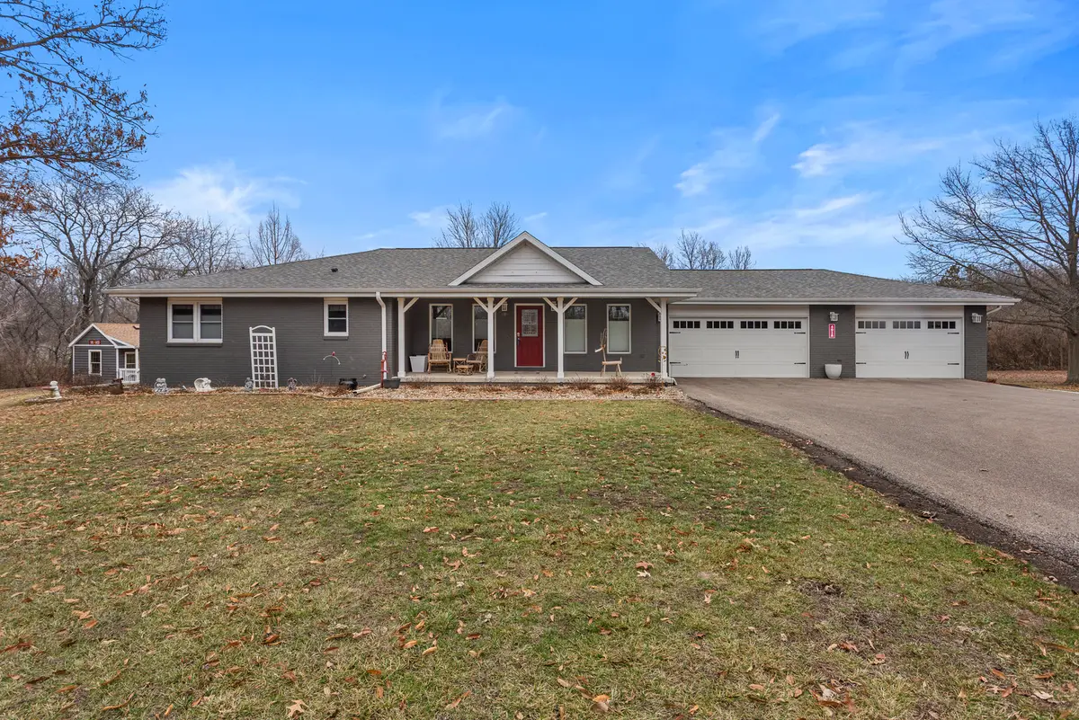 401A County Road 2500 Road N, Mahomet, IL 61853 - Image #1