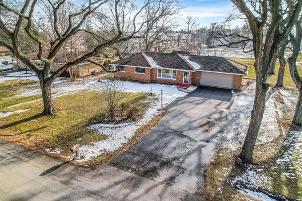 21W051 Woodview Drive, Itasca, IL 60143