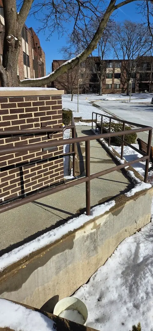 450 Raintree Court #2M, Glen Ellyn, IL 60137 - Image #2