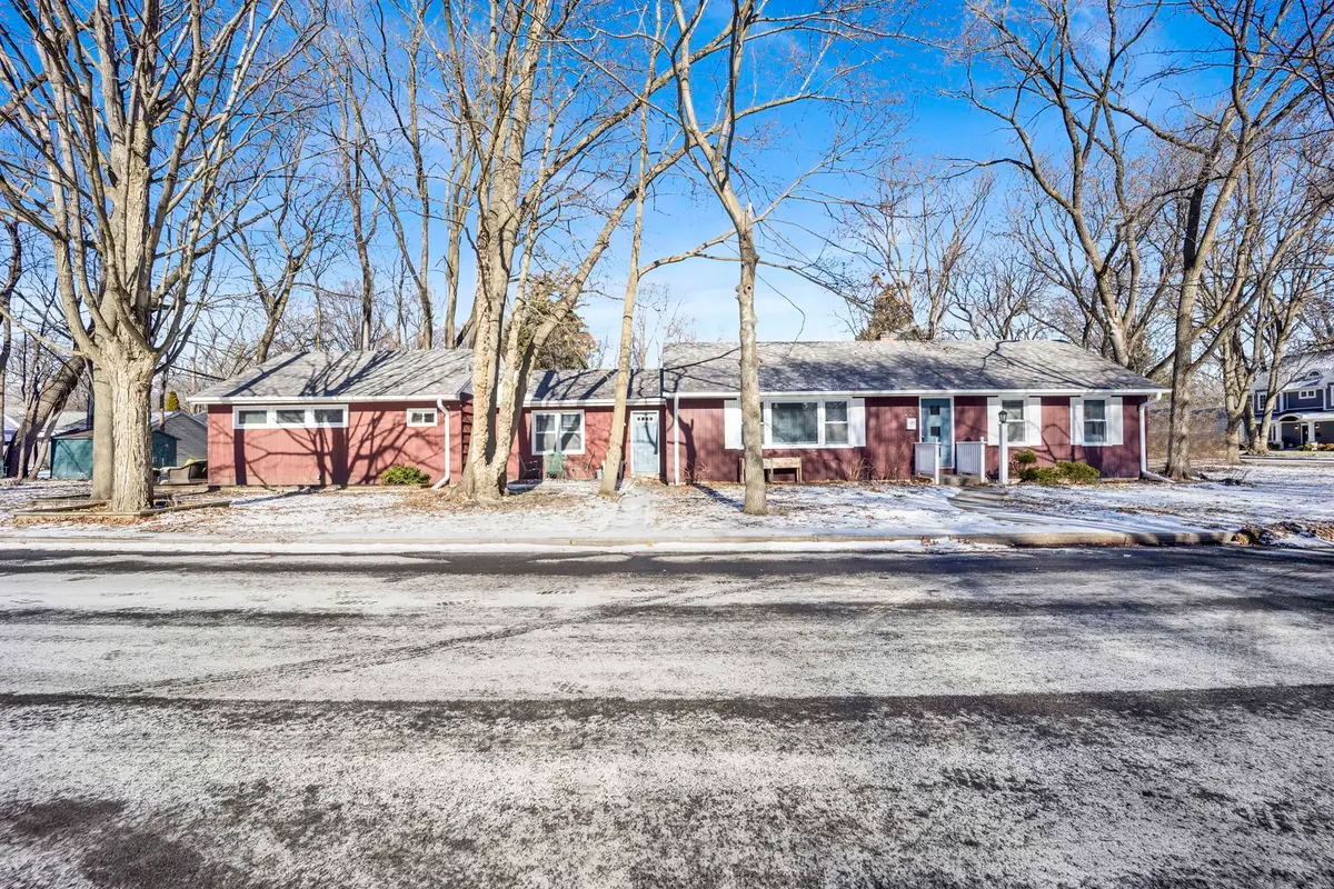 2011 Cleveland Street, Evanston, IL 60202 - Image #1