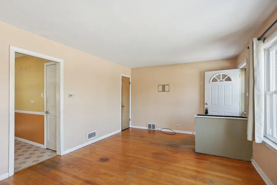 10829 S Rockwell Street, Chicago, IL 60655 - Image #3