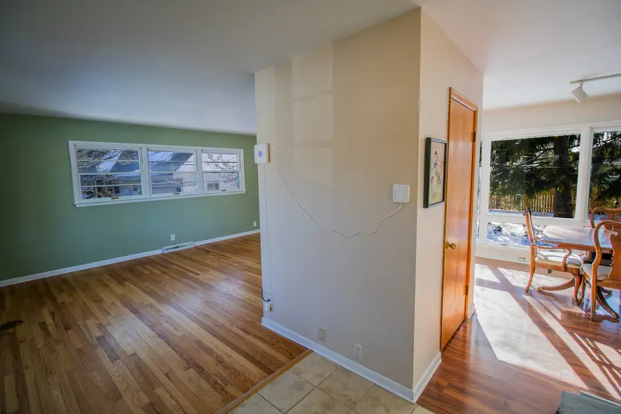 100 Warren Place, Dekalb, IL 60115 - Image #2