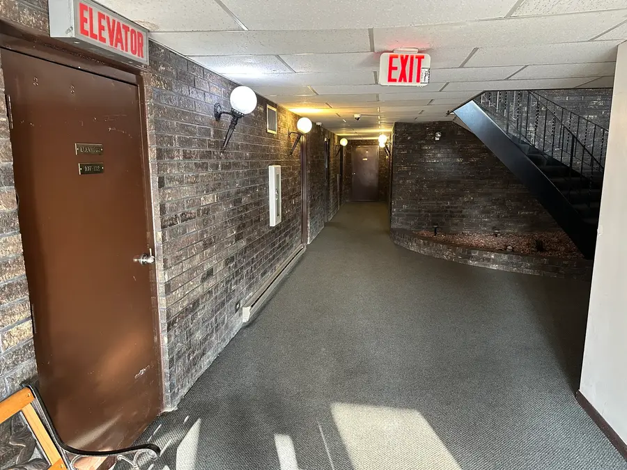 830 Elder Road #B403, Homewood, IL 60430 - Image #2