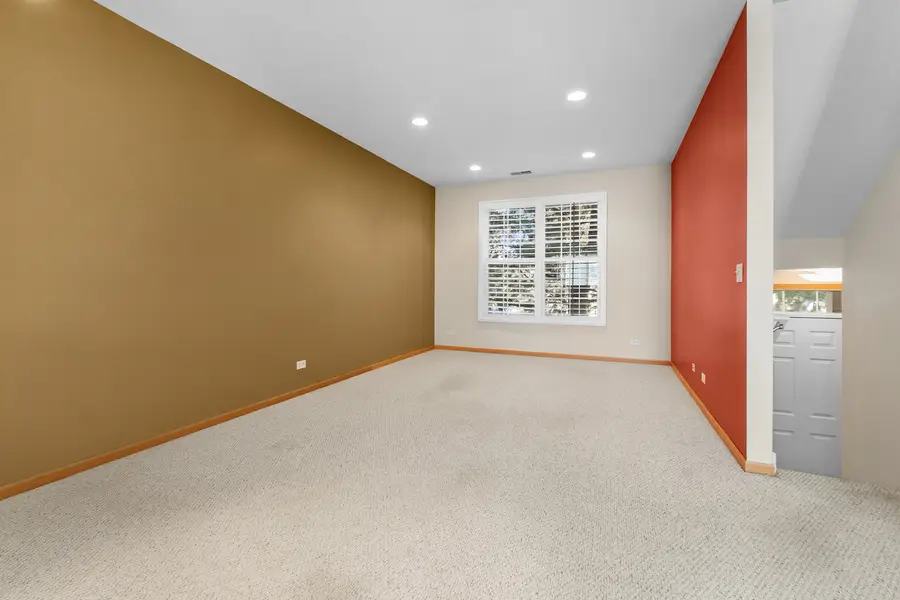 31754 N Pineview Boulevard, Lakemoor, IL 60051 - #2