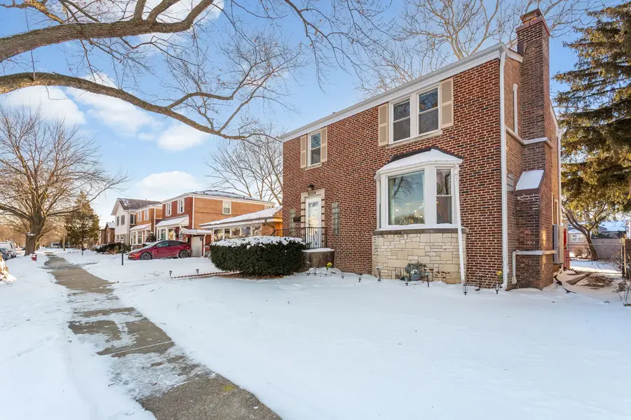 8334 Harding Avenue, Skokie, IL 60076 - Image #2