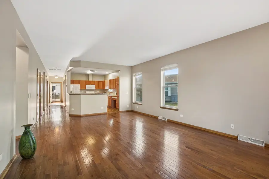 3840 Fox Hunt Way, Grayslake, IL 60030 - Image #3