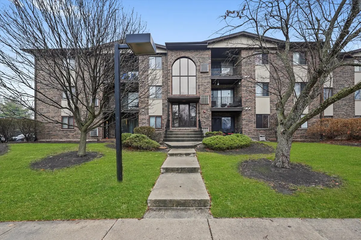 12615 S Central Avenue #207, Alsip, IL 60803 - Image #1