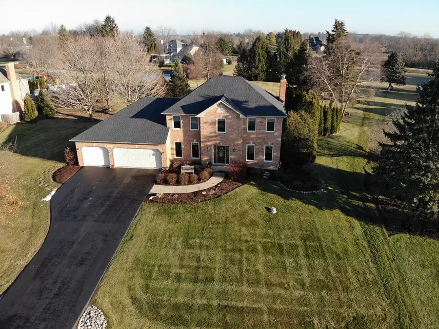 39W059 Foxwood Lane, Saint Charles, IL 60175 - Image #2