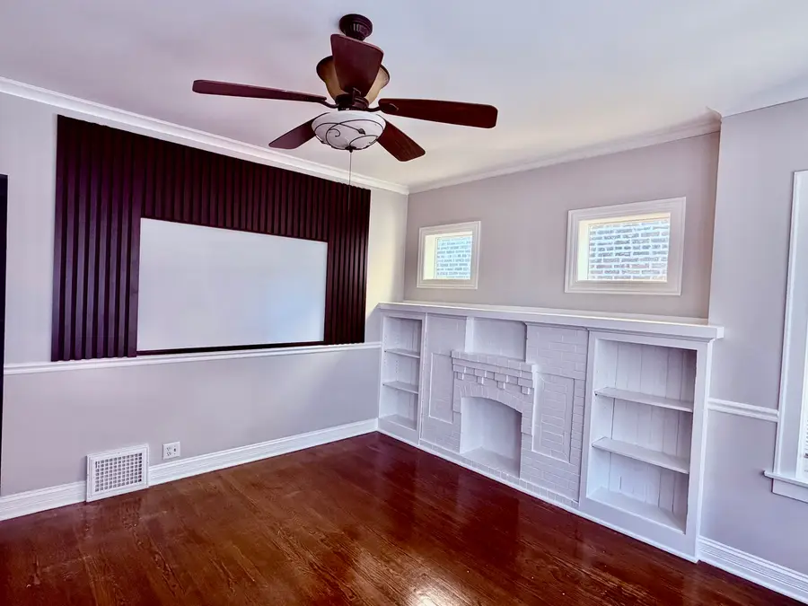 6210 S Sacramento Avenue, Chicago, IL 60629 - Image #3