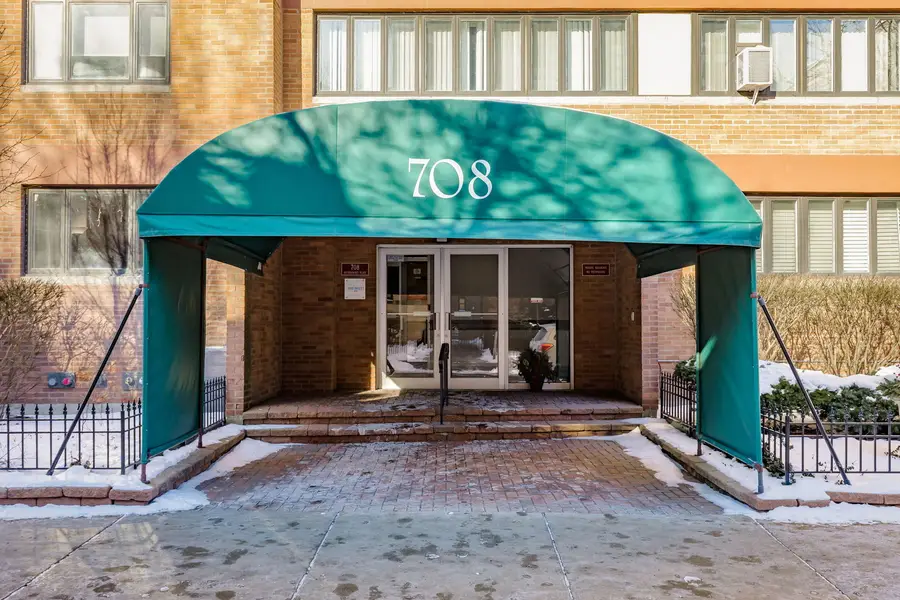 Address Withheld By Seller, Chicago, IL 60613 - Image #2