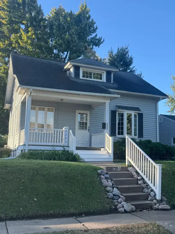 2223 W Lombard Street, Davenport, IA 52804