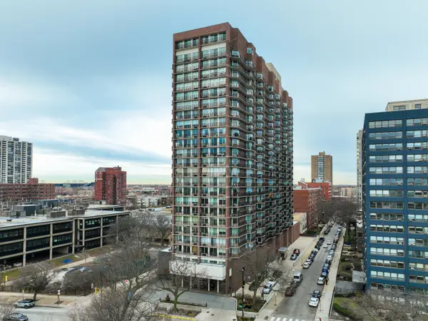 4170 N Marine Drive #10D, Chicago, IL 60613