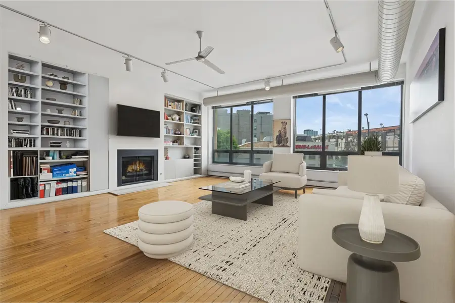 957 W Huron Street #2, Chicago, IL 60642 - Image #2