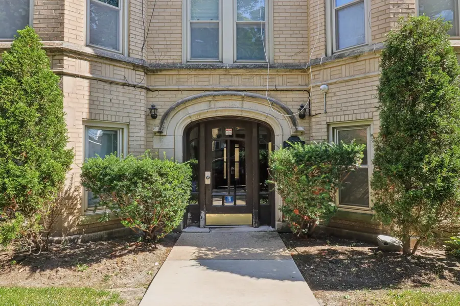 5621 N Spaulding Avenue #3S, Chicago, IL 60659 - Image #2