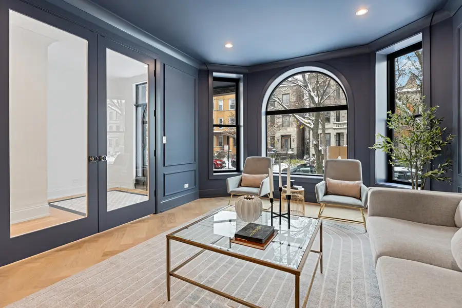 3711 N Magnolia Avenue, Chicago, IL 60613 - Image #3