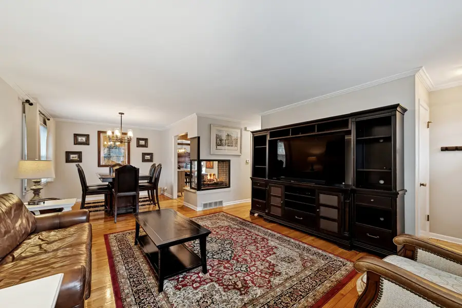 151 Walton Street, Barrington, IL 60010 - Image #3